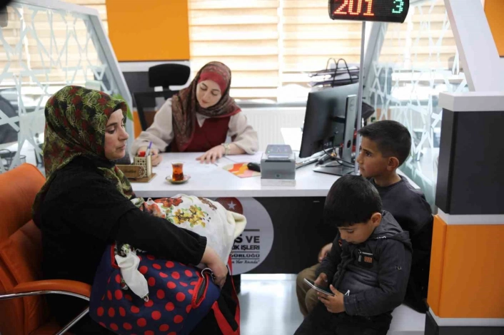Muradiye’de ‘İlk Kimliğim, İlk Kitabım’ projesi