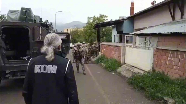 Tefecilere operasyon: 2 tutuklama