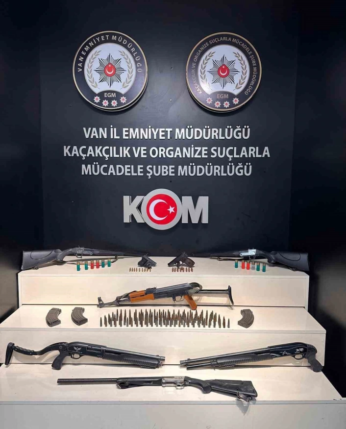 Sosyal medyada silah paylaşımı yapanlara operasyon