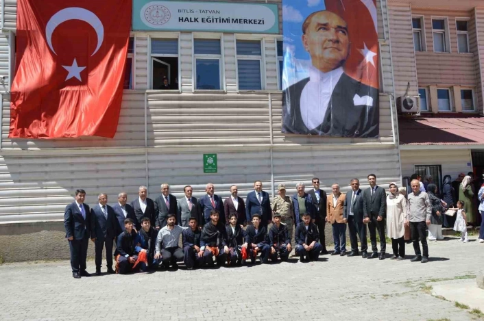 Tatvan'da Hayat Boyu Öğrenme Haftası'na özel sergi