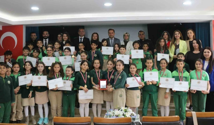 Tuzla'dan yola çıkan kitaplar Ağrı'da umuda dönüştü