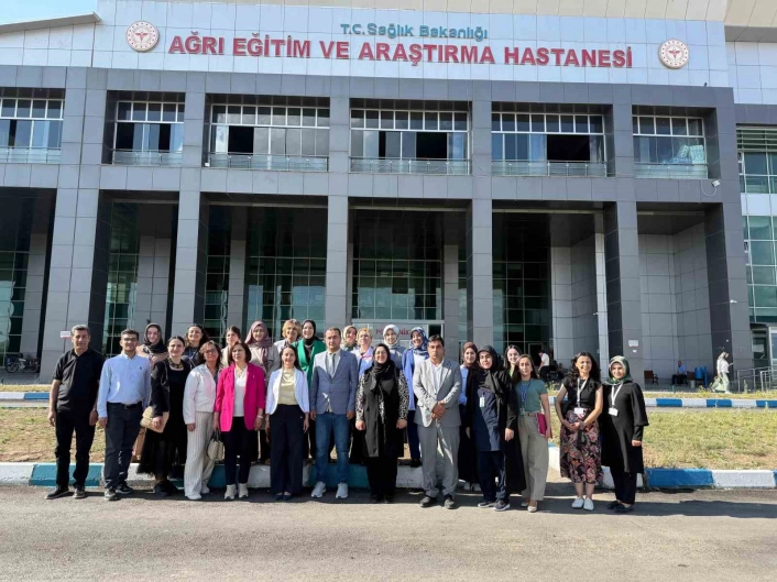 Ağrı Eğitim ve Araştırma Hastanesine 'Anne Dostu Hastane' Belgesi