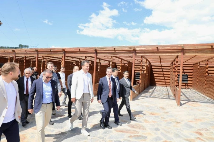 Bitlis Valisi Karakaya, 1071 Malazgirt Zaferinin kutlanacağı alanda incelemelerde bulundu