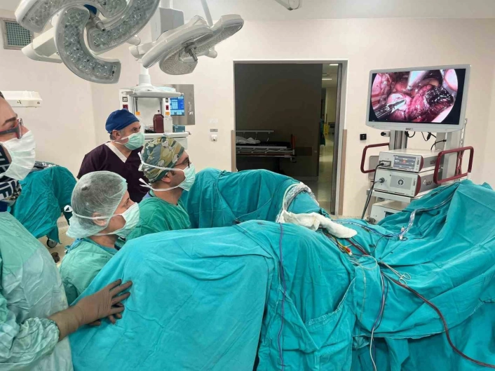 Dr. Şanlı: ‘V-NOTES tekniğini hastalarımıza başarıyla uygulamaktayız’