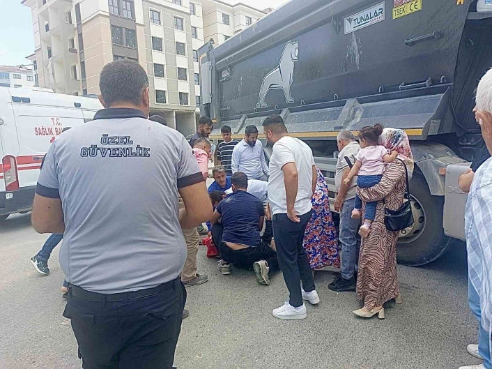 Malatya'da Kavşakta Feci Kaza: Kamyon ile Motorsiklet Çarpıştı, 1 Yaralı