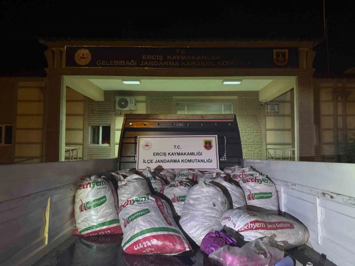 Van'da kaçak balık avlayan 16 kişiye 205 bin 360 lira idari para cezası uygulandı