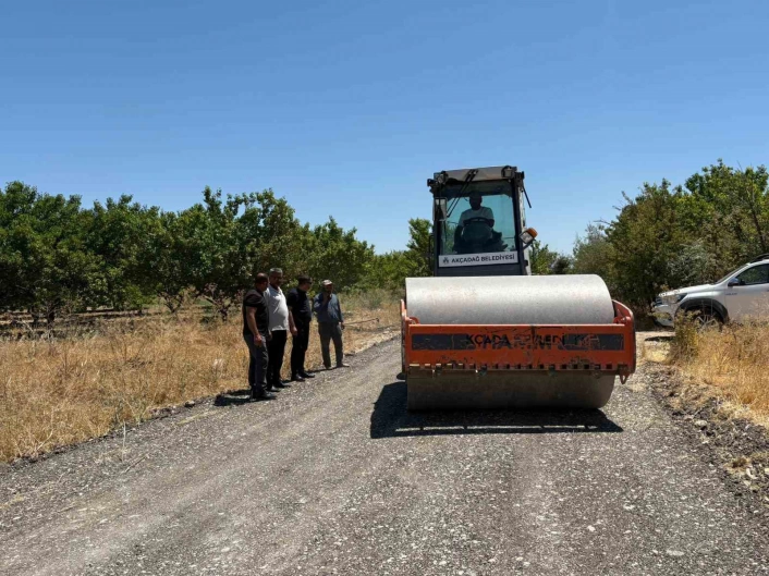 Akçadağ'ın Bahri Mahallesinde yollar yenileniyor