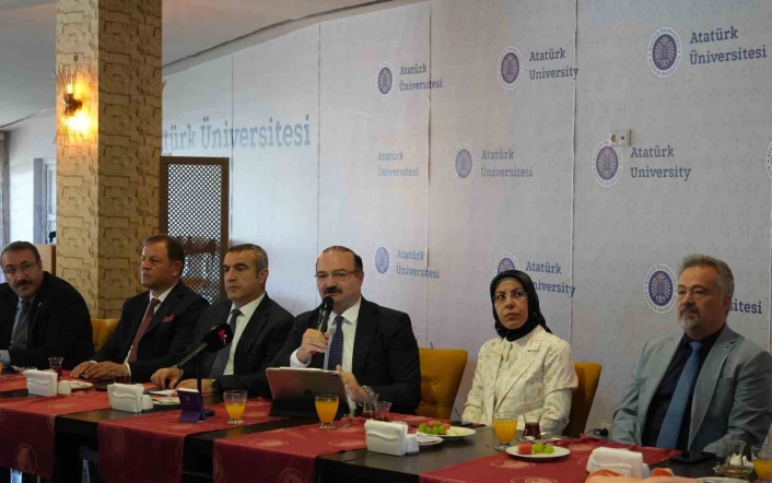 Atatürk Üniversitesi'nde yerli ilaç üretimi ve yerli uçak motorlarının testi hamlesi
