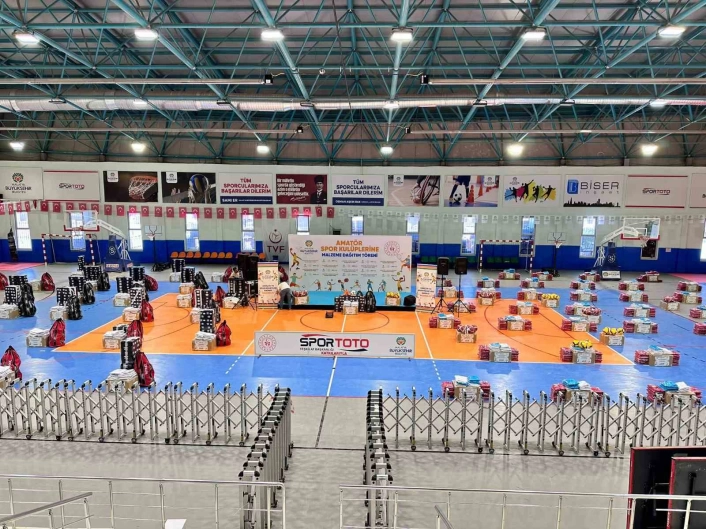 Malatya Büyükşehir Belediyesi'nden Amatör Spor Kulüplerine 10 Milyon TL'lik Malzeme Desteği