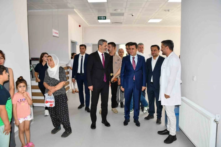 Tunceli'de yeni aile sağlığı merkezi ile acil sağlık hizmetleri istasyonu açıldı