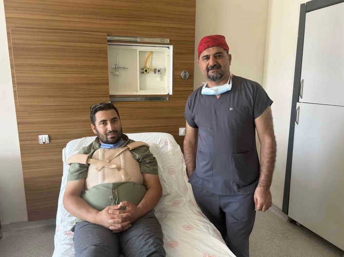 Van'da aort damarında genişleme olan hasta başarılı operasyonla hayata tutundu
