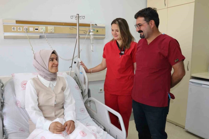Van'da paratiroid bezi yanlış yerde olan hasta kapalı ameliyatla sağlığına kavuştu