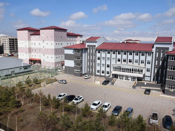 YKS'de Erzurum Nurettin Topçu Sosyal Bilimler Lisesi rüzgarı