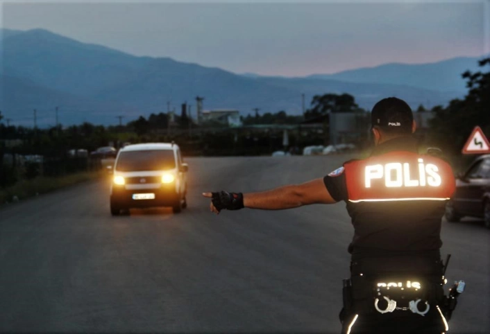 Erzincanda aranması bulunan 9 şahıs yakalandı