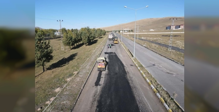 Ardahan’da yol çalışması sürüyor