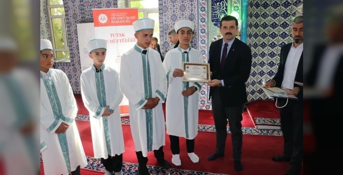 Tutak’ta hafızlar icazet programında buluştu