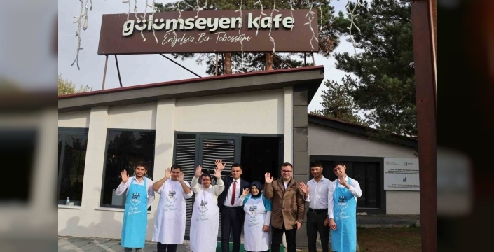 Erzurum’da ''Gülümseyen Kafe'' özel bireylerin üretim merkezi oldu Erzurum’da Erzurum