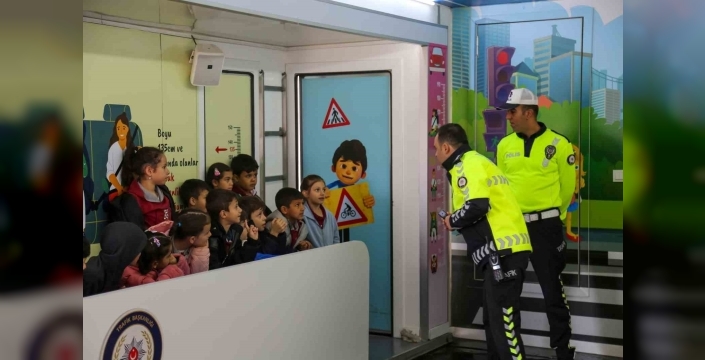 Muş’ta 605 öğrenciye trafik eğitimi verildi
