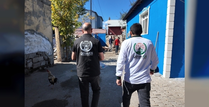 Avrupa Yetim Eli Derneği Ağrı’da nakdi yardım gerçekleştidi
