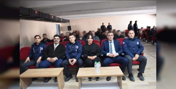 Bir sahne bin gelenek: ceza infaz kurumunda tiyatro rüzgarı