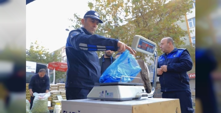 Elazığ’da zabıta ekipleri pazar alanlarını denetledi