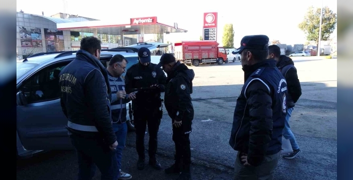 Erzurum polisinden göçmen operasyonu