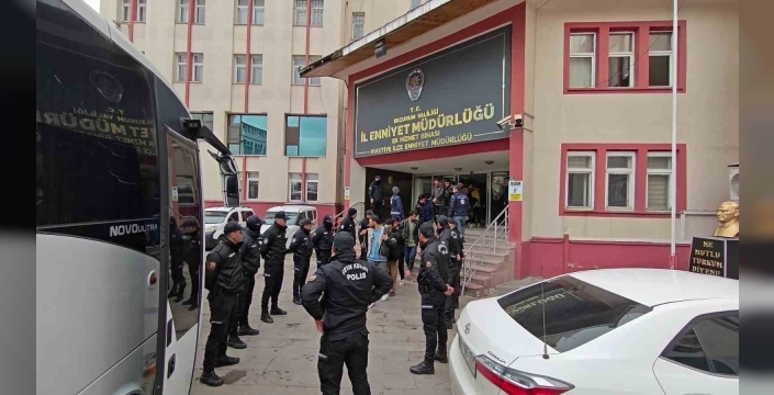 Erzurum polisinden düzensiz göçmenlere geçit yok