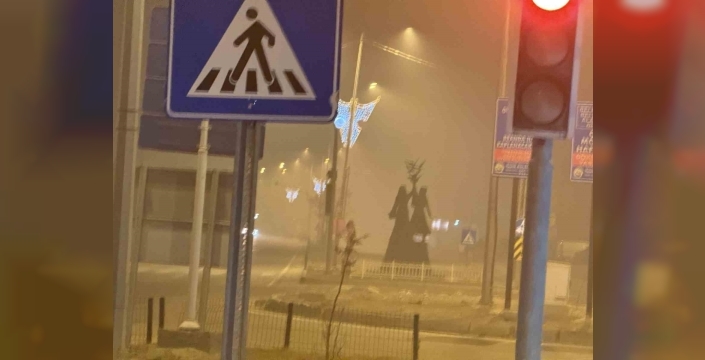 Iğdır’da gece saatlerinde yoğun sis etkili oldu