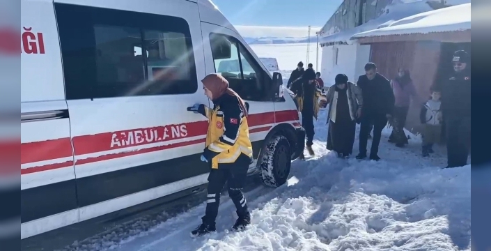 Kars’ta ekipler hasta vatandaşlar için seferber oldu