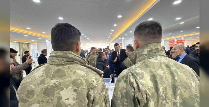 Yüksekova’da şehit aileleri ve gaziler için anlamlı gece