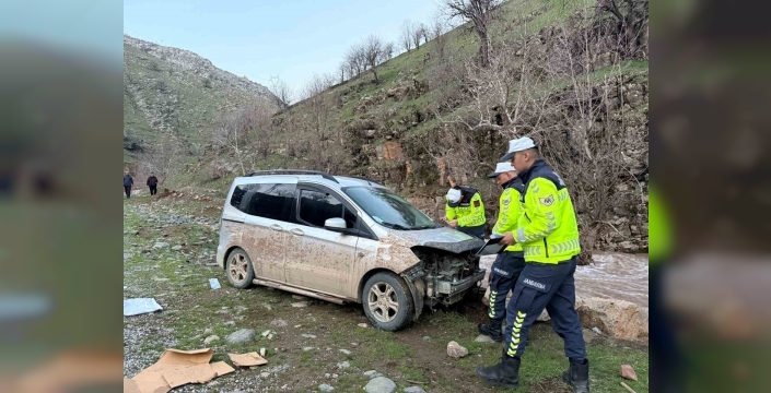 Derecik’te trafik kazası: 1 yaralı