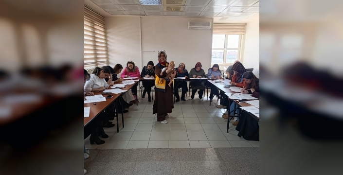 Erzincan İl Sağlık Müdürlüğü personeline temel ilk yardım eğitimi verildi
