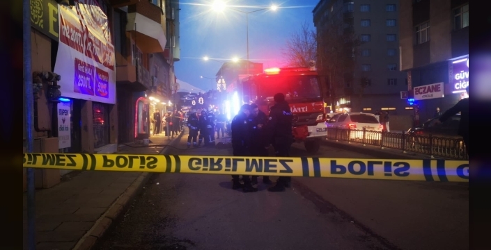 Erzurum’da halı mağazasında yangın: Polis bir kişiyi gözaltına aldı