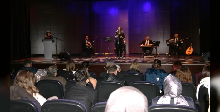 Kadın bestekarların eserlerinin seslendirildiği konser ilgiyle dinlendi