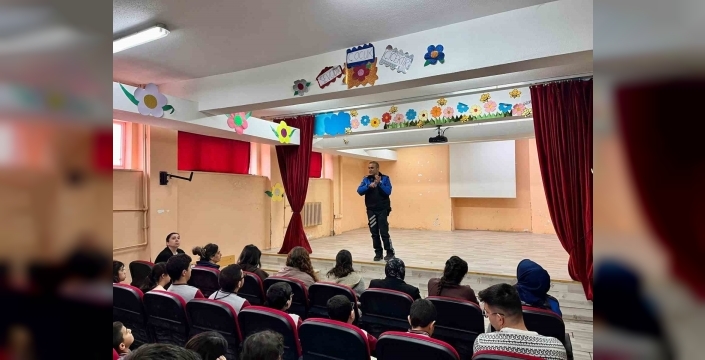 Kars’ta öğrencilere güvenlik eğitimi verildi