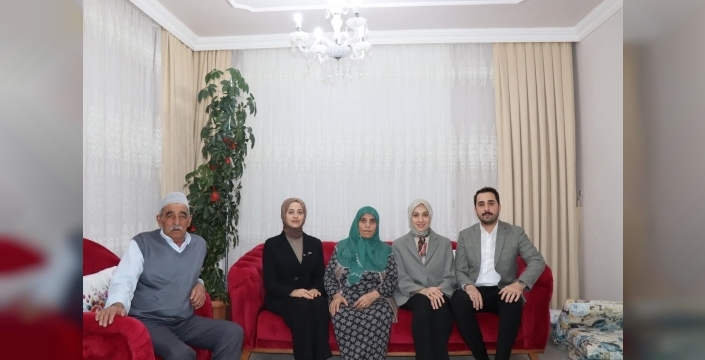 Kaymakam Duman, Tercan’da şehit ailesinin iftar sofrasına konuk oldu