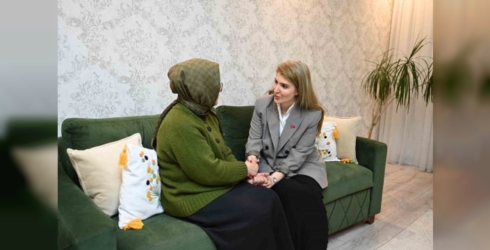 Milletvekili Ölmeztoprak’tan Nur öğretmene ’geçmiş olsun’ ziyareti