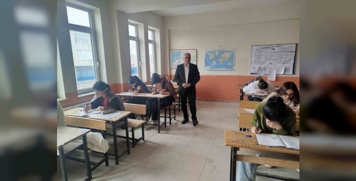Diyadin’de eğitime destek artarak sürüyor