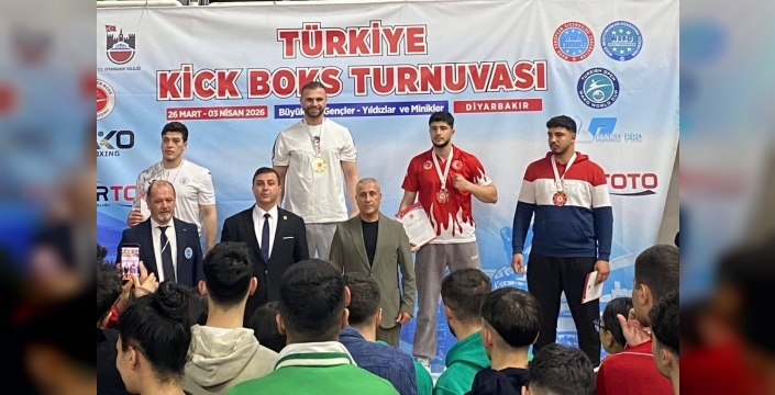 Erzincanlı sporcu Türkiye üçüncüsü oldu