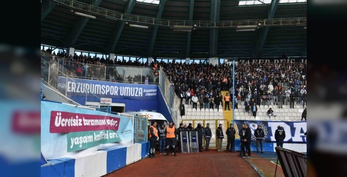 Erzurumspor tribünlerinden anlamlı mesaj: