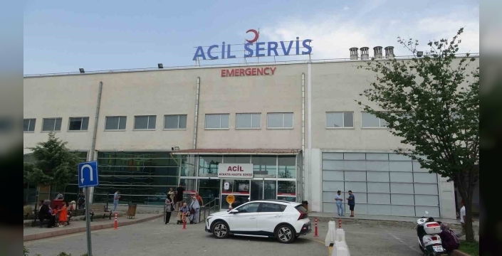 Malatya’da iki otomobil çarpıştı: 3 yaralı