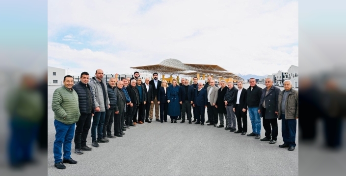 Milletvekili Ölmeztoprak üretici ve vatandaşların taleplerini dinledi