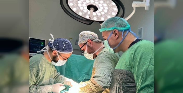 Muş’ta midesi delinen çocuk ameliyatla sağlığına kavuştu