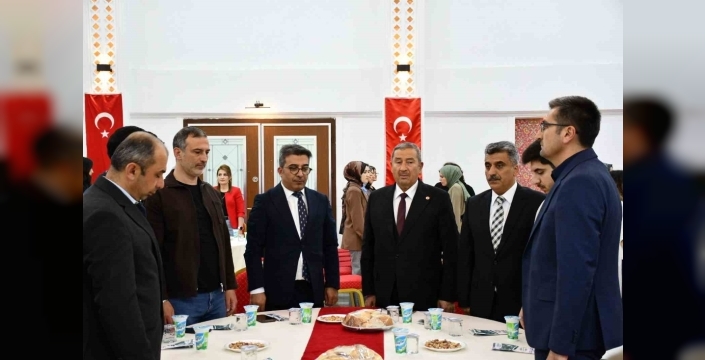 Başkan Bozkurt, ’Sağlıkçılar Haftası’ programına katıldı