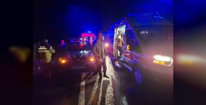 Bingöl’de trafik kazası: 8 yaralı