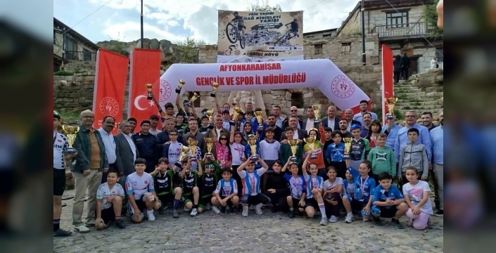 Dadaşlar madalyaya pedalladılar
