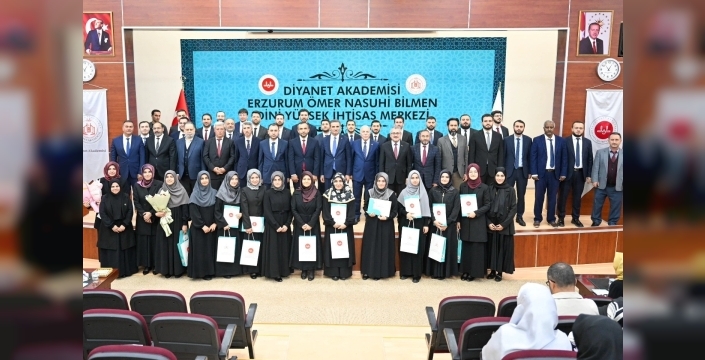 Dini Yüksek İhtisas Eğitim Merkezi dördüncü dönem mezunlarını verdi