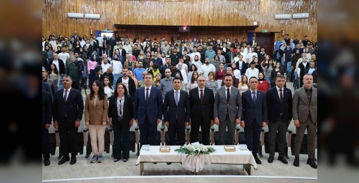Elazığ’da ’Türkiye Yüzyılında Ulaştırma Vizyonu’ programı gerçekleştirildi