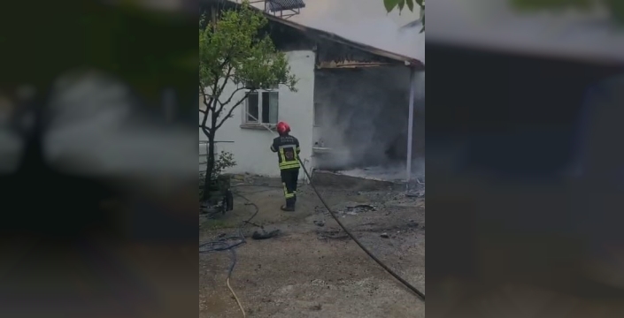 Elazığ’da yangın: 1 kişi dumandan etkilendi