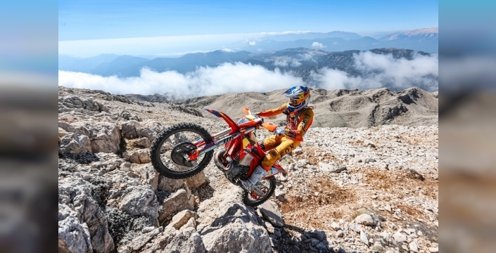 Enduro tutkunları 3 bin 200 rakıma tırmanacak